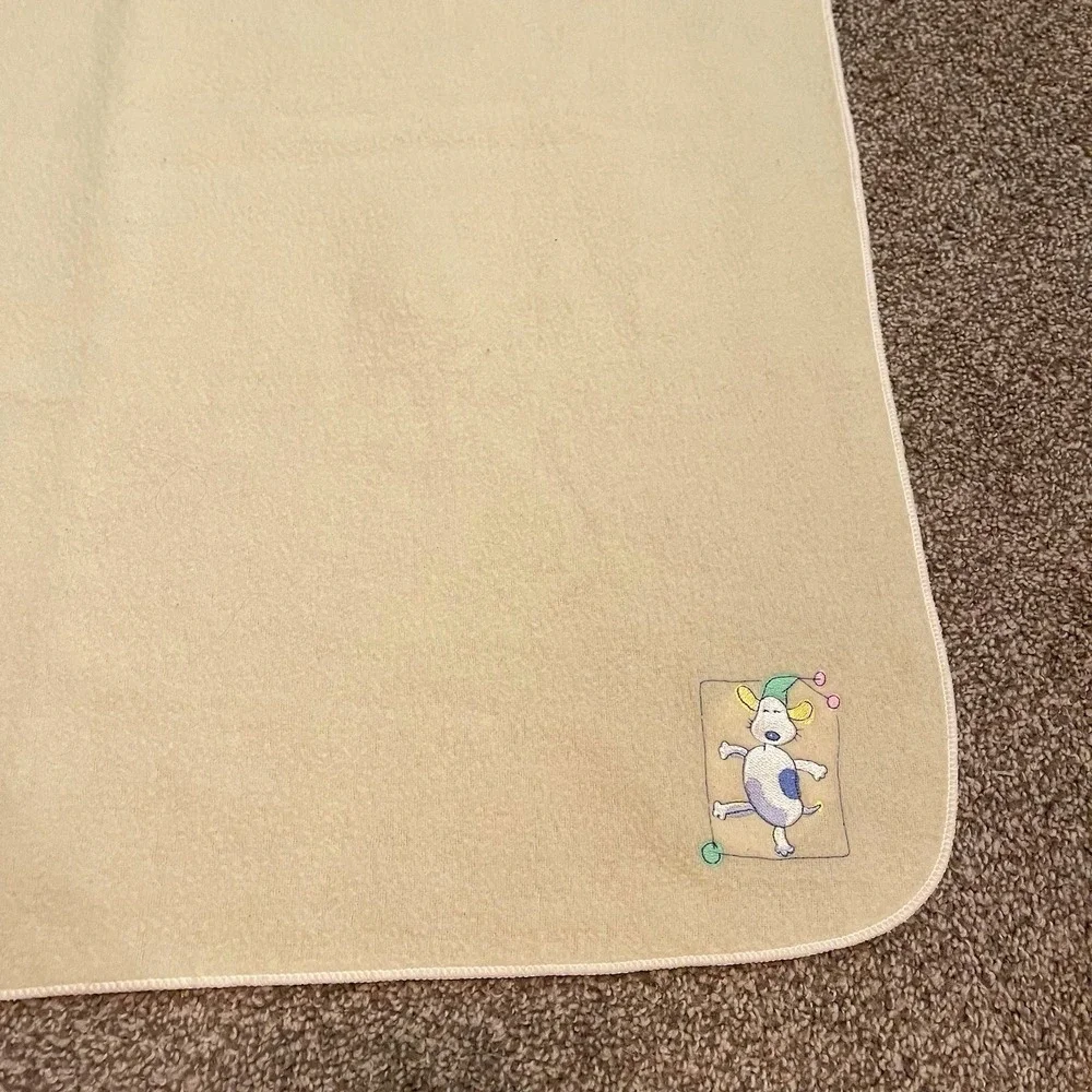 Vintage Carters Emu Namae John Lennon Dog Clown Circus Yellow Fleece Blanket USA